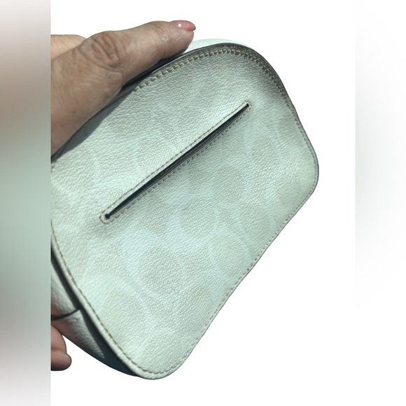 Coach Signature White leather Crossbody Bag - Picture 5 of 8